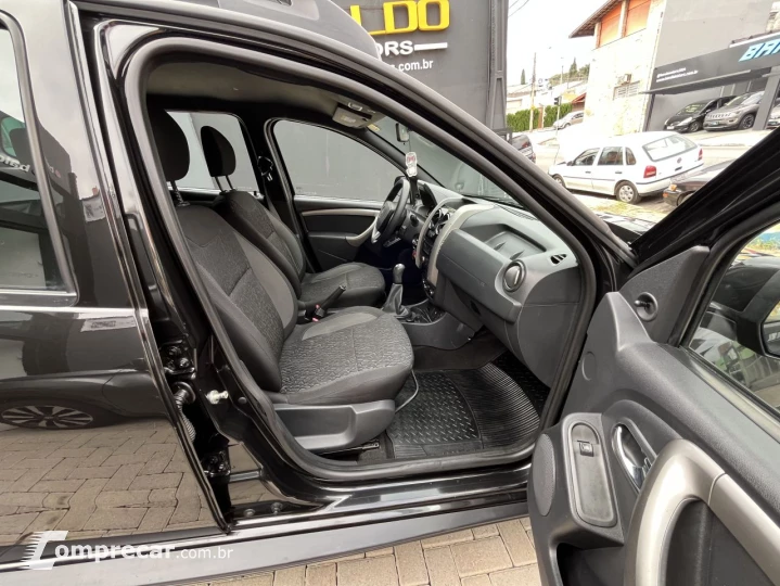 DUSTER Expression 1.6 Hi-Flex 16V Mec.