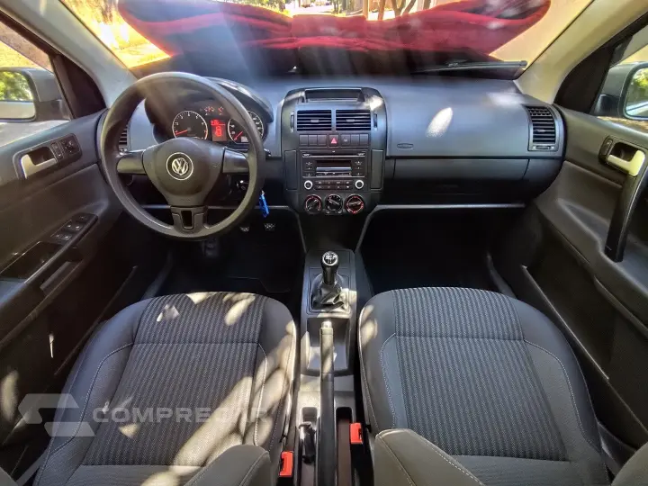 POLO 1.6 MI 8V FLEX 4P MANUAL