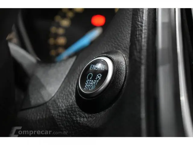 FOCUS HATCH - 2.0 TITANIUM 16V 4P POWERSHIFT