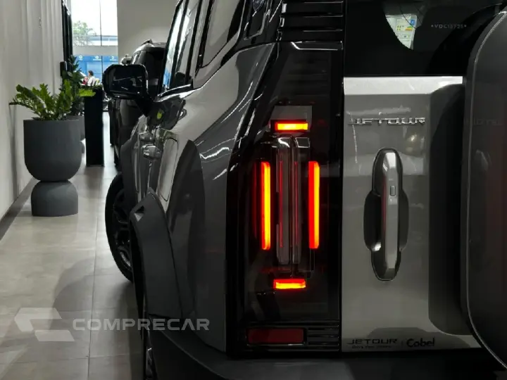T2 1.5 TCI PHEV PREMIUM AWD DHT