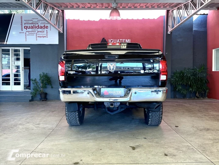 2500 6.7 LARAMIE 4X4 CD I6 TURBO DIESEL 4P AUTOMÁTICO