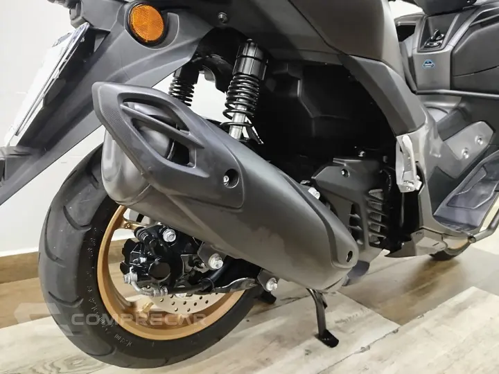 NMAX 160 CONNECTED ABS