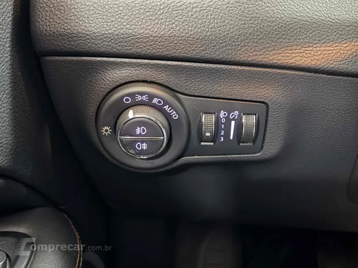 COMPASS 2.0 16V FLEX LONGITUDE AUTOMÁTICO