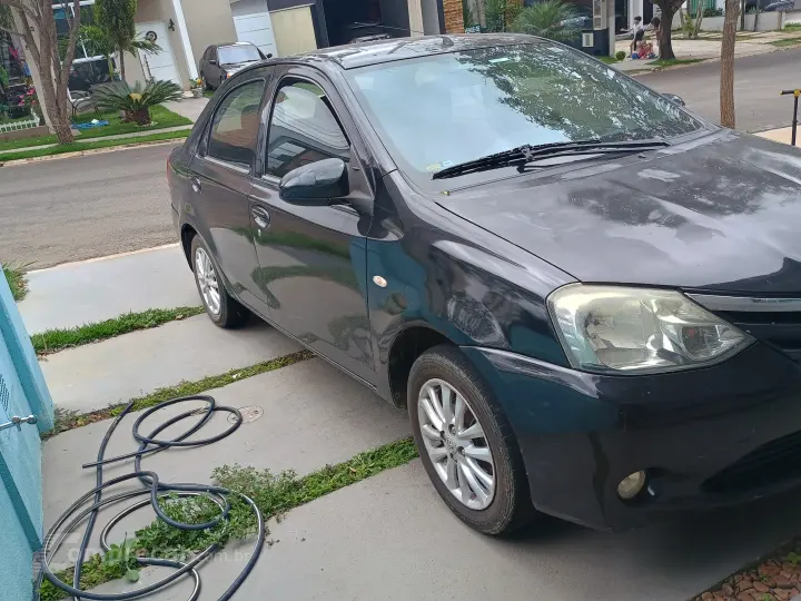 ETIOS 1.5 XLS Sedan 16V