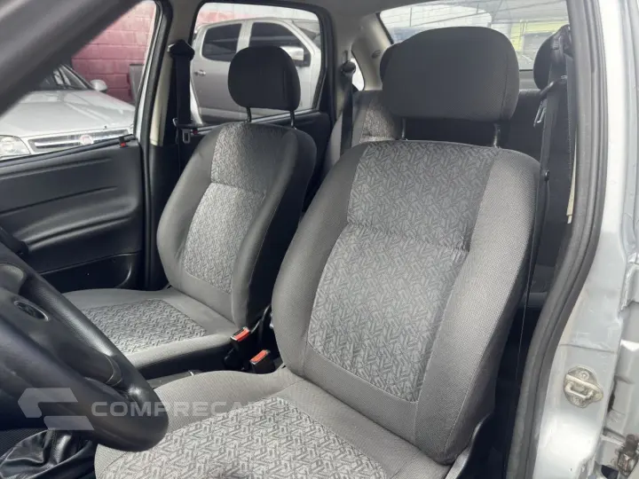 Classic Sedan 1.0 4P FLEX LIFE