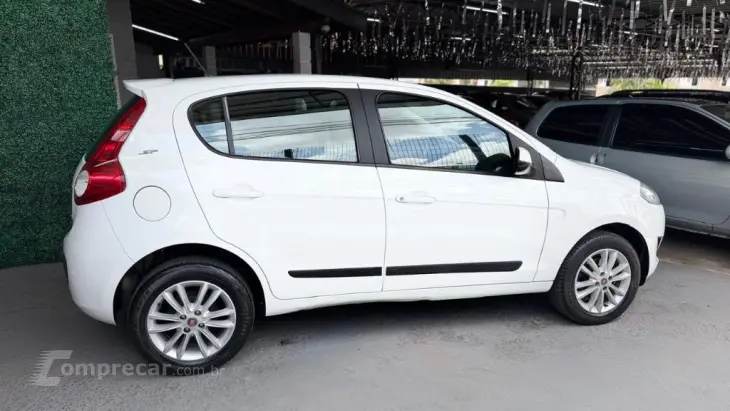 Palio ESSENCE 1.6 Flex 16V 5p