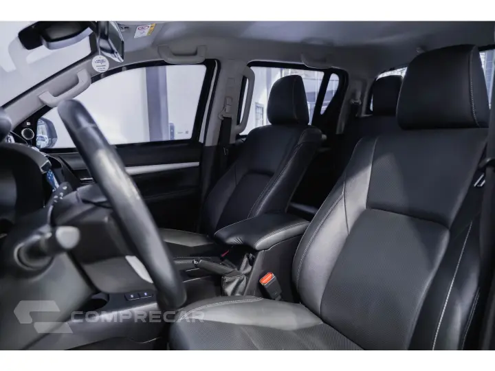 HILUX 2.8 D-4D TURBO DIESEL CD SRX 4X4 AUTOMÁTICO