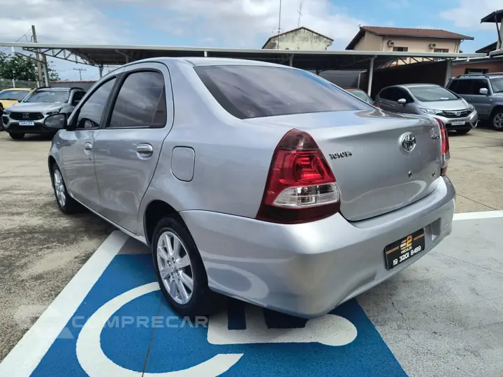 ETIOS 1.5 X Plus Sedan 16V