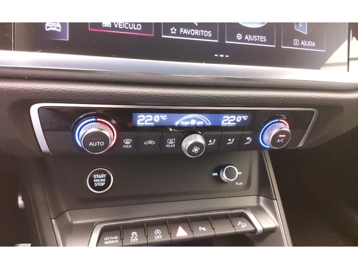 Q3 2.0 40 TFSI GASOLINA SPORTBACK PERFORMANCE BLACK QUATTRO