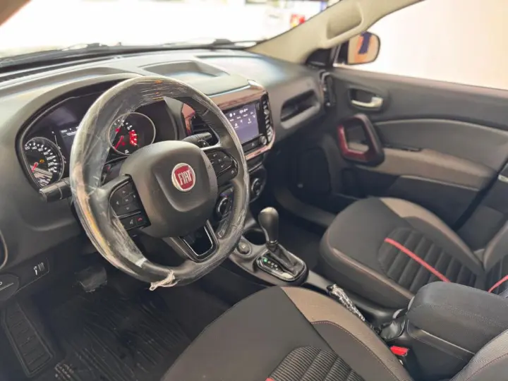 TORO 1.8 16V EVO Freedom AT6