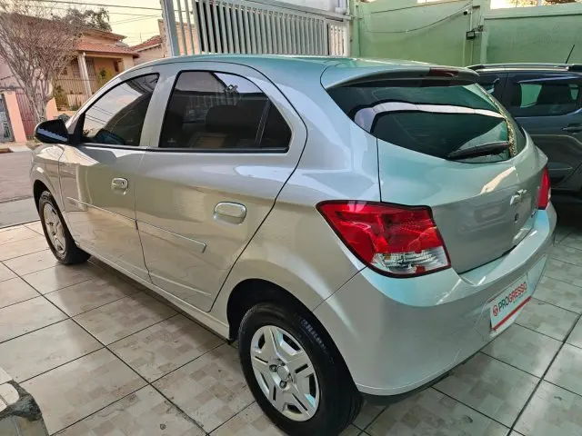 ONIX - 1.0 MPFI LT 8V 4P MANUAL