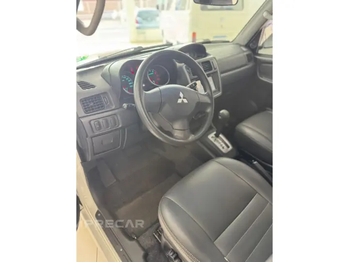 PAJERO TR4 2.0 4X2 16V 140CV FLEX 4P AUTOMÁTICO