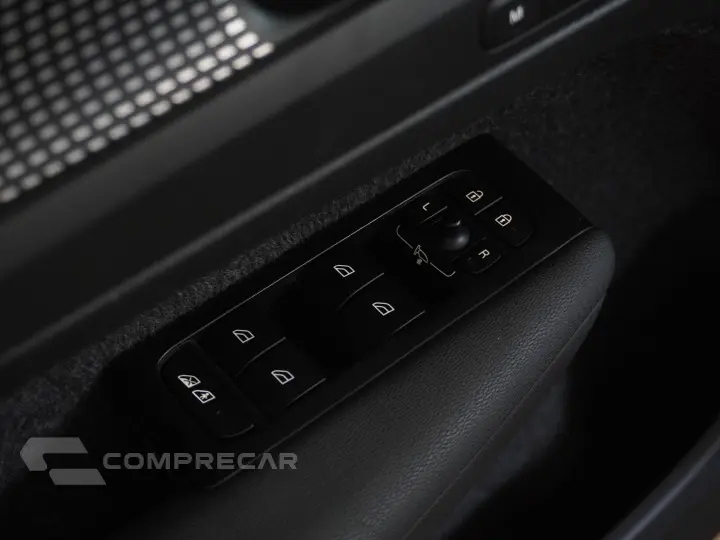 XC40 1.5 T5 RECHARGE R-DESIGN GEARTRONIC