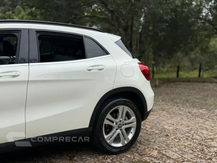GLA 200 Style 1.6 TB 16V/Flex Aut.