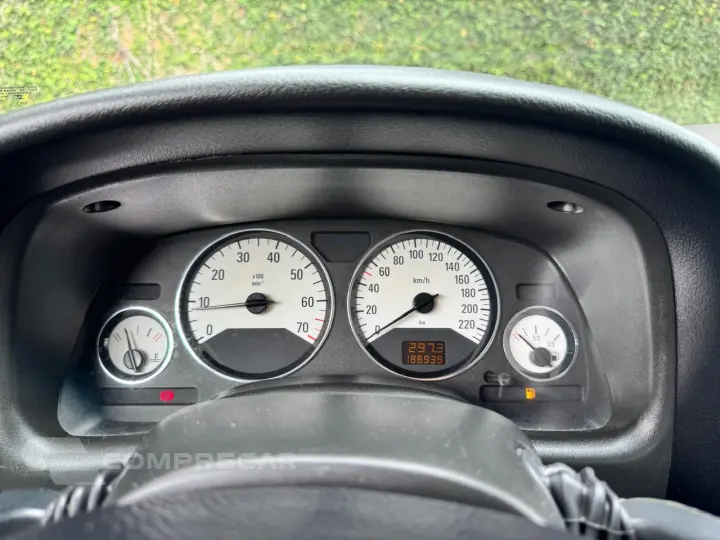 ASTRA 2.0 MPFI Advantage 8V
