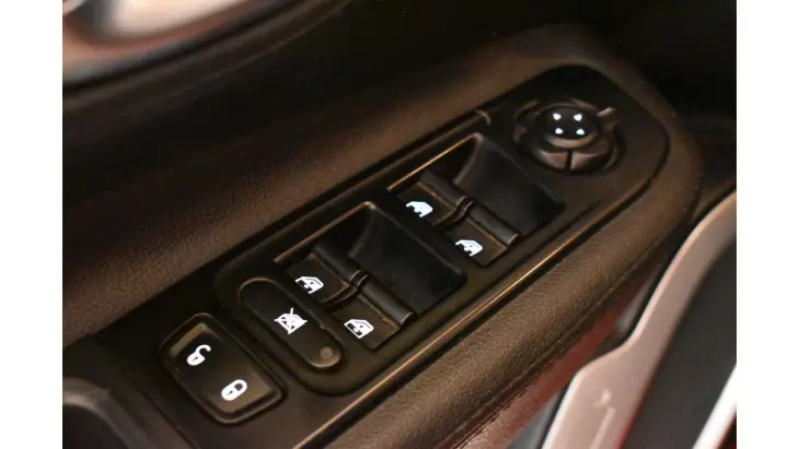 RENEGADE - 1.8 16V 4P AUTOMATICO