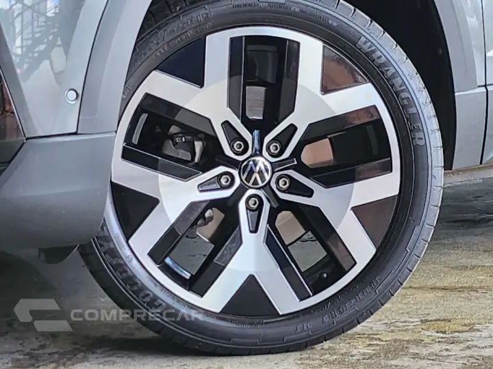 TAOS 1.4 250 TSI TOTAL FLEX HIGHLINE AUTOMÁTICO