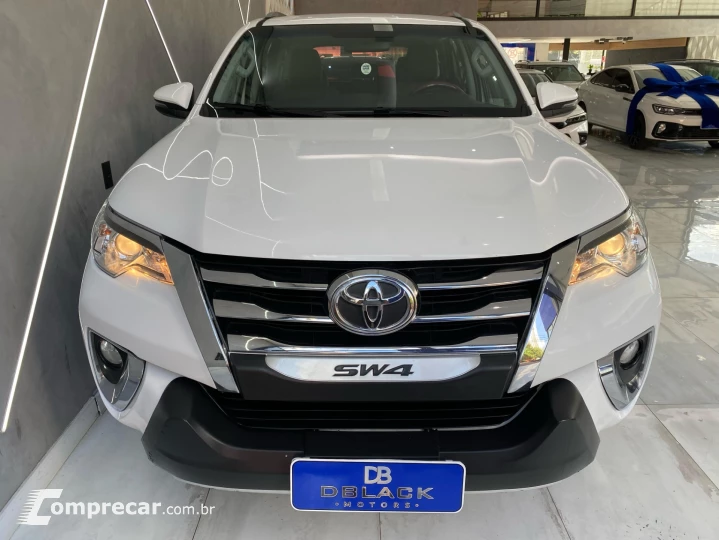 Hilux SW4 SR 4x2 2.7/ 2.7 Flex 16V Aut.