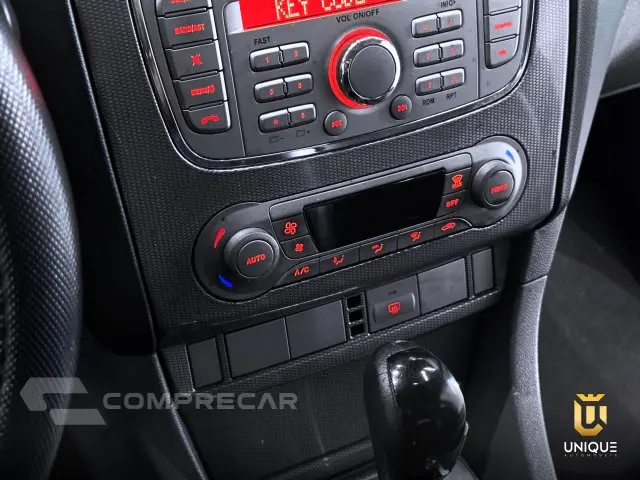FOCUS HATCH - 2.0 TITANIUM HATCH 16V 4P AUTOMÁTICO