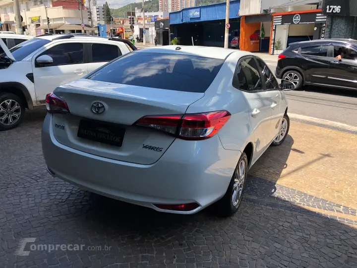 Yaris 1.5 16V Flex Sedan Xl Manual