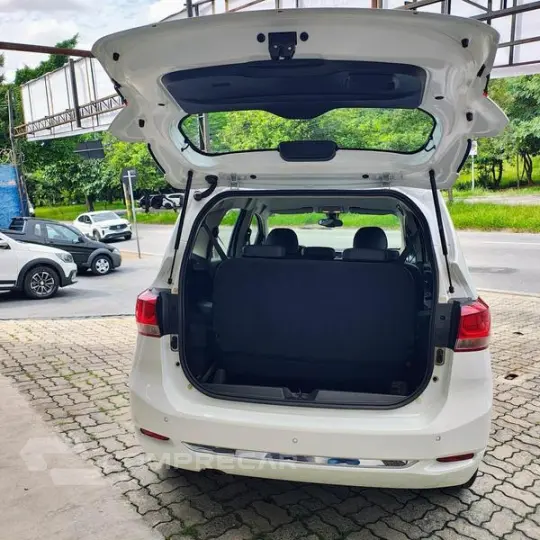 SPIN 1.8L AT PREMIER