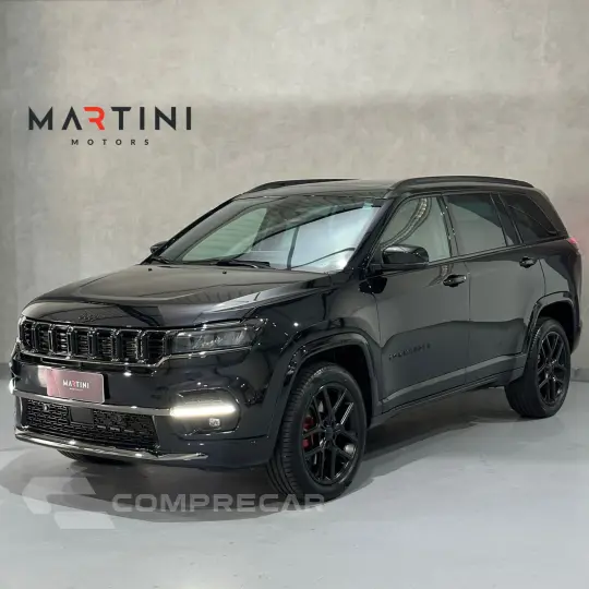 Commander Black Hurricane 2.0 4x4 TB Aut