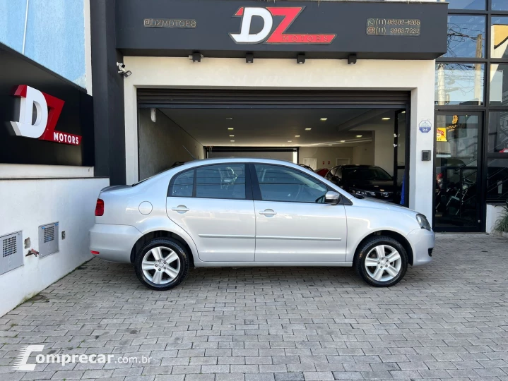 POLO SEDAN 1.6 MI 8V