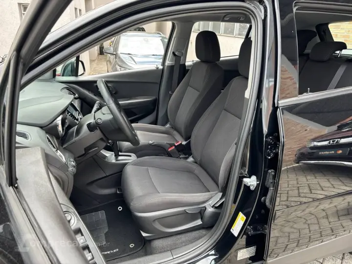 TRACKER LT 1.4 Turbo 16V Flex 4x2 Aut.