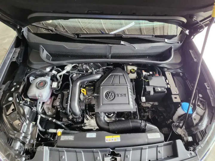 T-CROSS 1.0 200 TSI TOTAL FLEX AUTOMÁTICO