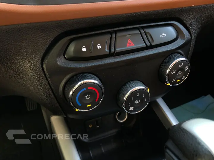 Onix 1.4 Mpfi Activ 8V Flex 4P Automático