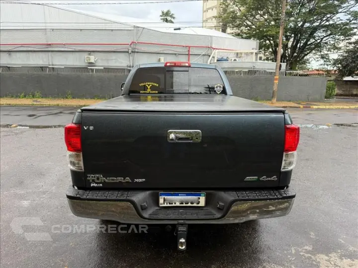 TUNDRA 5.7 Crewmax 4X4 CD V8 32V