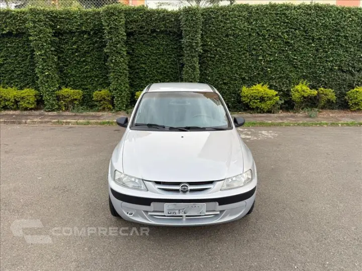 CELTA 1.0 MPFI Life 8V