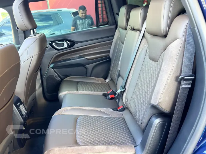 COMMANDER 1.3 T270 TURBO FLEX OVERLAND AT6