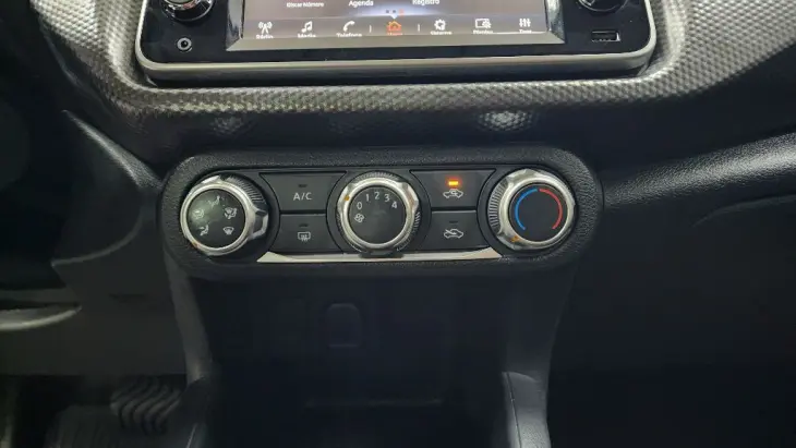 KICKS SV 1.6 16V FlexStar 5p Aut.