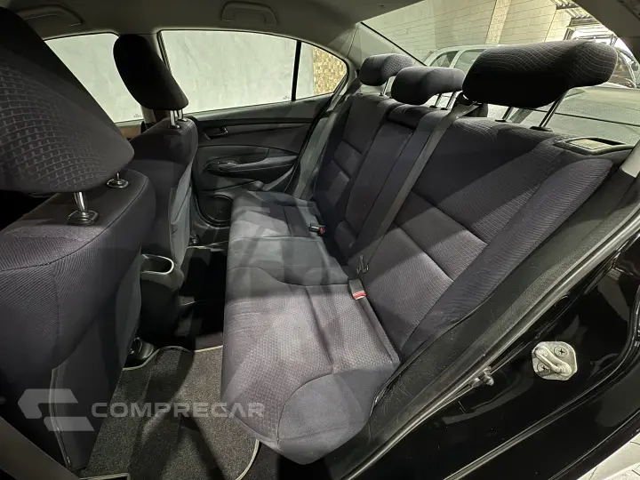 CITY 1.5 LX Sedan 16V