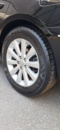 AZERA 3.3 MPFI GLS Sedan V6 24V