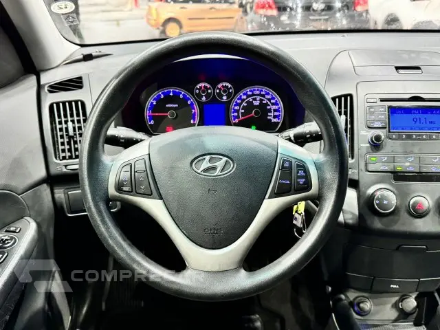 I30 - 2.0 MPFI GLS 16V 4P MANUAL