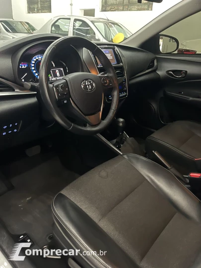 YARIS 1.5 16V Sedan XS Connect