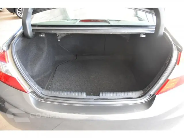 CIVIC - 1.8 EXS 16V 4P AUTOMÁTICO