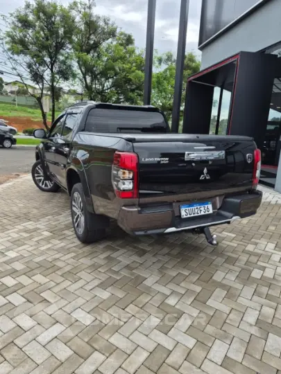 L200 TRITON 2.4 16V Turbo Sport Hpe-s Terra CD 4X4
