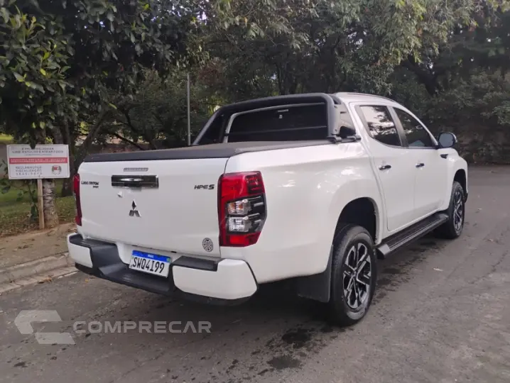 L200 TRITON 2.4 16V Turbo Sport Hpe-s CD 4X4