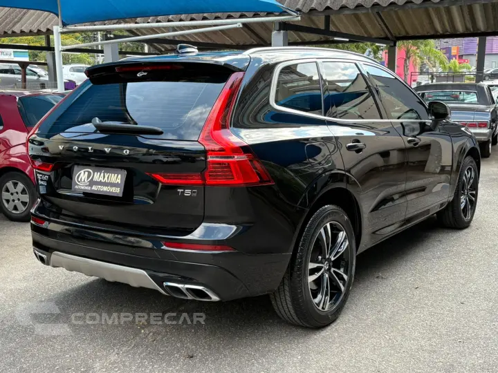 XC60 2.0 T5 Momentum AWD Geartronic