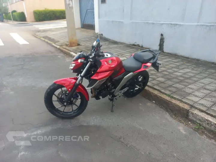 Fazer 250