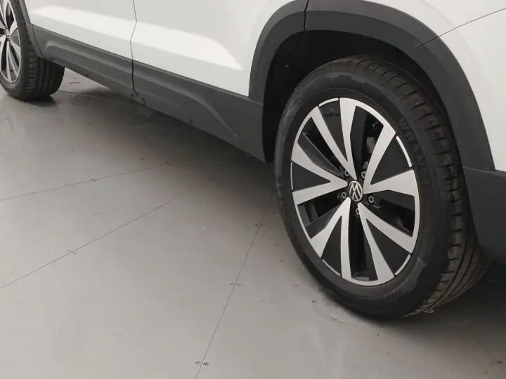 TAOS 1.4 250 TSI TOTAL FLEX HIGHLINE AUTOMÁTICO