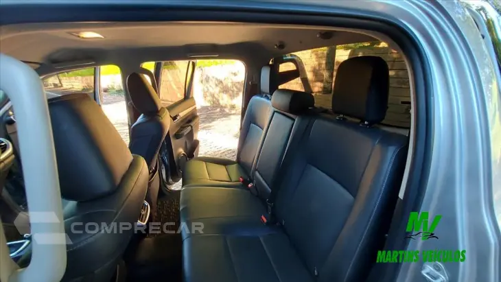 HILUX 2.8 D-4D TURBO DIESEL CD SRX 4X4 AUTOMÁTICO