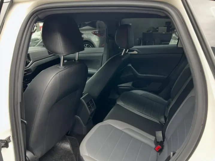 NIVUS 1.0 200 TSI Highline