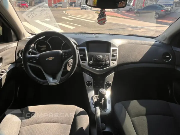 CRUZE 1.8 LT 16V FLEX 4P MANUAL