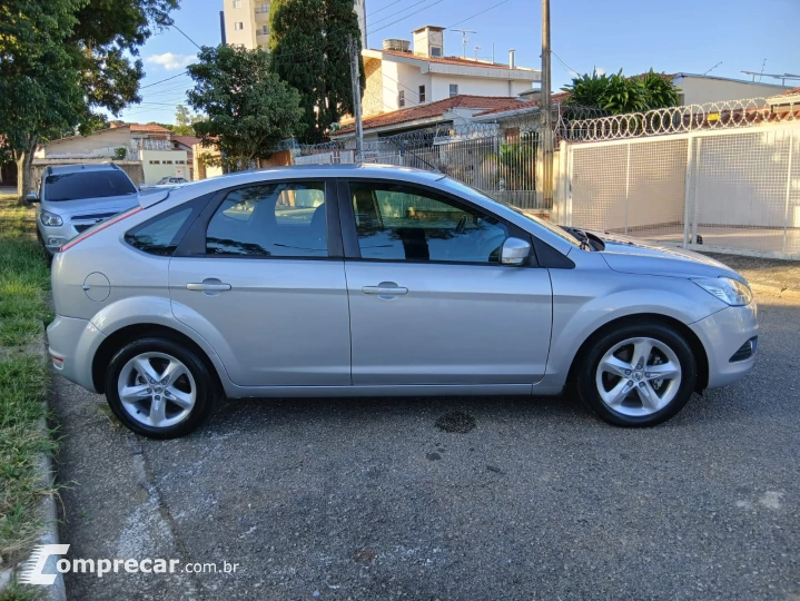 FOCUS 1.6 GL 16V