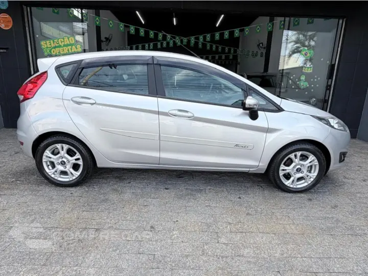 FIESTA 1.6 SE HATCH 16V FLEX 4P MANUAL
