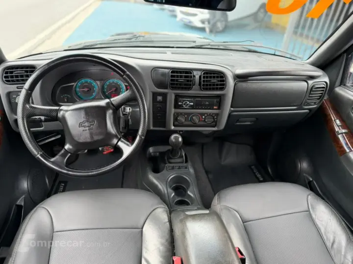 S10 2.4 MPFI EXECUTIVE 4X2 CD 8V FLEX 4P MANUAL